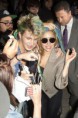 /album/lady-gaga-y-little-monsters/lady-gaga-lady-gaga-greets-london-fans-j5cztlfm579l-jpg/